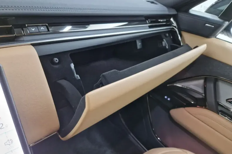 Land Rover Range Rover Sport din 2025 cu 2.950 km - oferta LAN118297 - foto 19