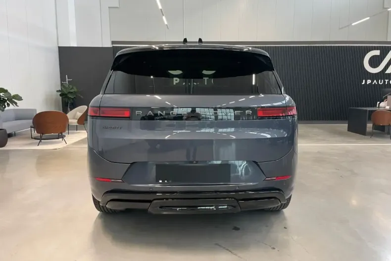 Land Rover Range Rover Sport din 2024 cu 19.990 km - oferta LAN118298 - foto 6