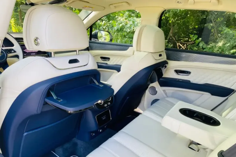 Bentley Bentayga din 2023 cu 15.600 km - oferta BEN118299 - foto 8