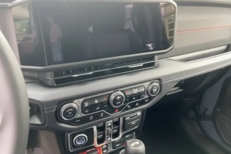 Jeep Wrangler din 2024 cu 5 km - oferta JEE118314 - foto 11