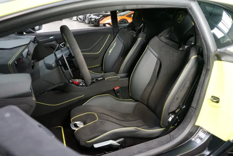 Lamborghini Huracán din 2024 cu 1.888 km - oferta LAM118316 - foto 16