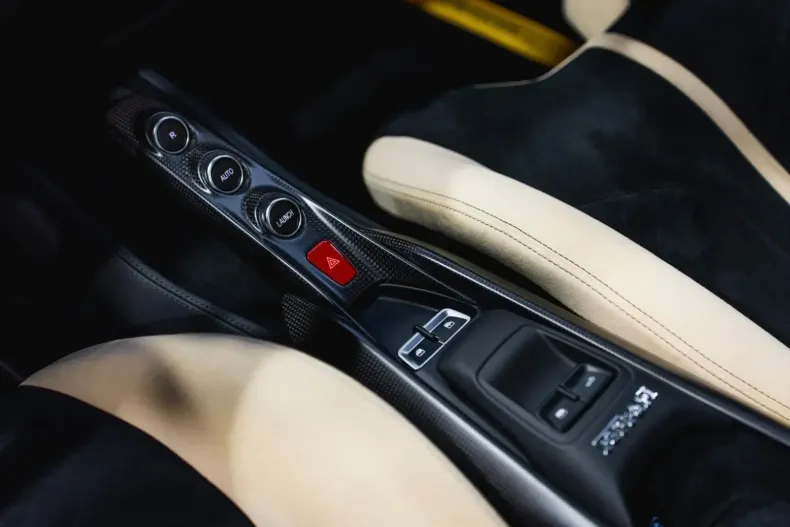 Ferrari F8 din 2021 cu 5.570 km - oferta FER118321 - foto 34