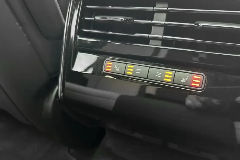 Land Rover Range Rover Sport din 2023 cu 35.101 km - oferta LAN118324 - foto 10