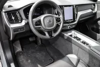 Volvo XC60 din 2023 cu 6.359 km - oferta VOL118326 - foto 3
