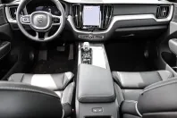 Volvo XC60 din 2023 cu 6.359 km - oferta VOL118326 - foto 4