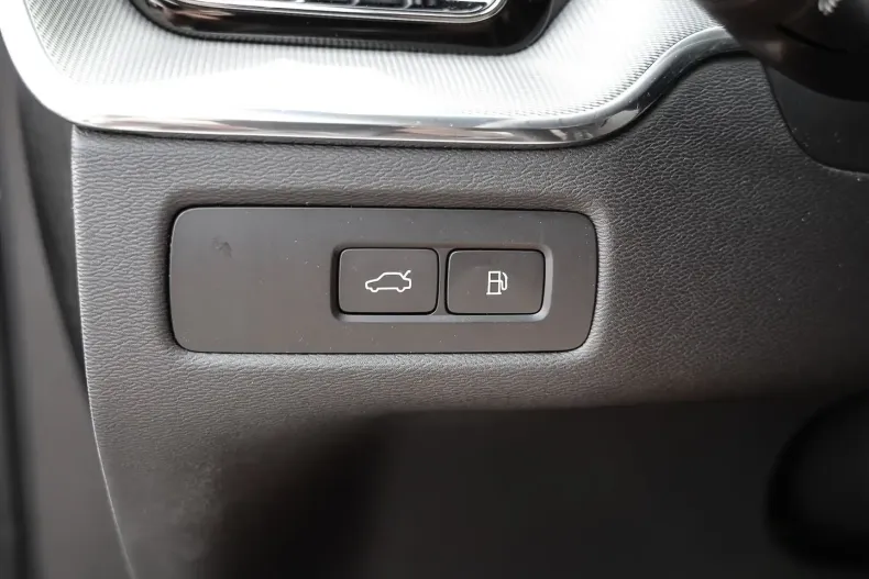 Volvo XC60 din 2023 cu 6.359 km - oferta VOL118326 - foto 10