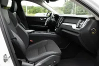 Volvo XC60 din 2020 cu 40.865 km - oferta VOL118328 - foto 5