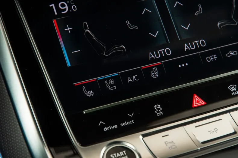 Audi Q8 din 2024 cu 100 km - oferta AUD118329 - foto 5