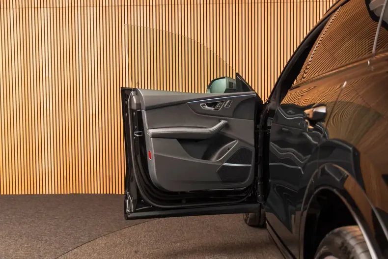 Audi Q8 din 2024 cu 100 km - oferta AUD118329 - foto 13