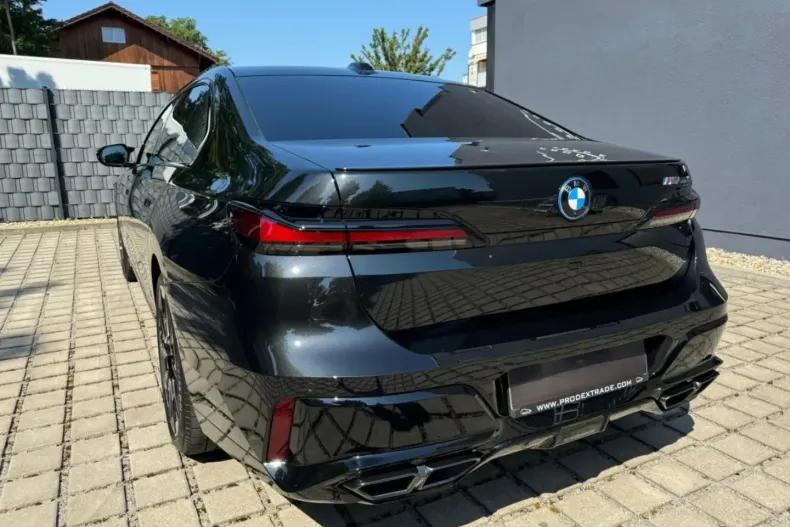 BMW M760 din 2023 cu 1.000 km - oferta BMW118333 - foto 6