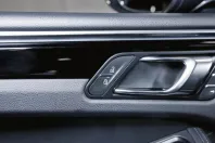 Porsche Macan din 2023 cu 35.200 km - oferta POR118350 - foto 24