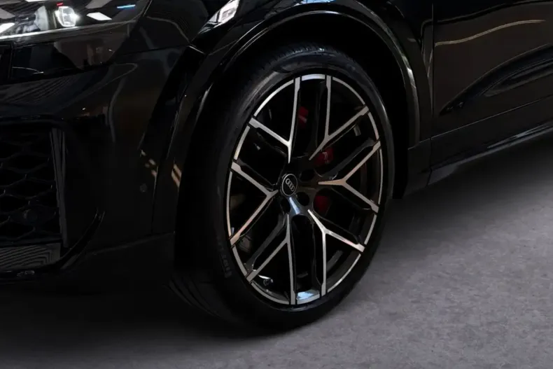 Audi RSQ8 din 2024 cu 12.450 km - oferta AUD118352 - foto 8