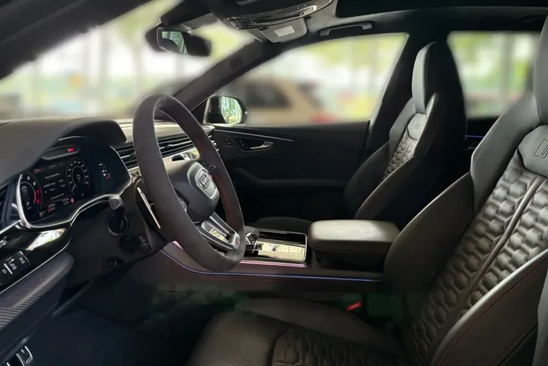 Audi RSQ8 din 2024 cu 12.450 km - oferta AUD118352 - foto 9