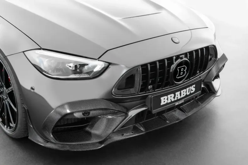 Mercedes-Benz C 63 AMG din 2024 cu 4.930 km - oferta MER118355 - foto 6