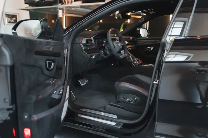 Lamborghini Urus din 2024 cu 8.900 km - oferta LAM118358 - foto 12