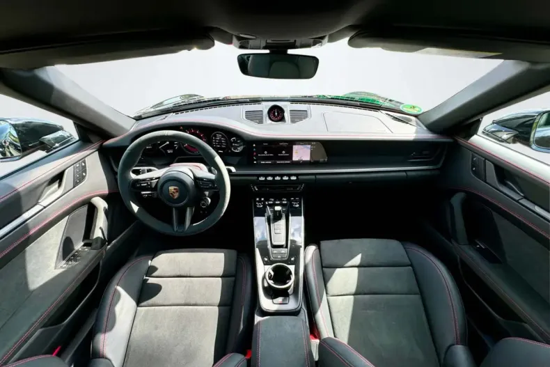 Porsche 992 din 2024 cu 2.164 km - oferta POR118370 - foto 19