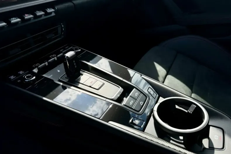 Porsche 992 din 2024 cu 2.164 km - oferta POR118370 - foto 21