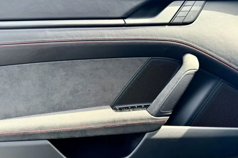 Porsche 992 din 2024 cu 2.164 km - oferta POR118370 - foto 24