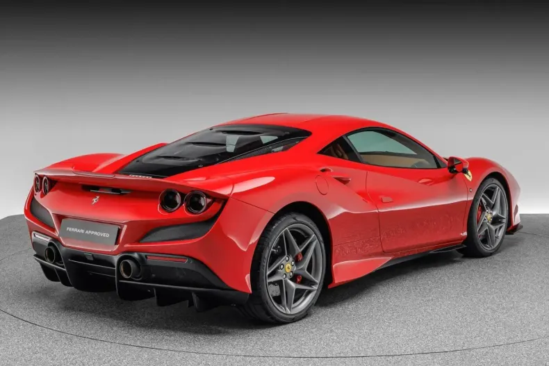 Ferrari F8 din 2020 cu 3.900 km - oferta FER118372 - foto 7