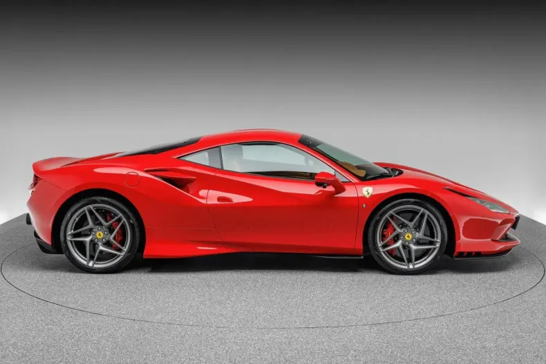 Ferrari F8 din 2020 cu 3.900 km - oferta FER118372 - foto 8