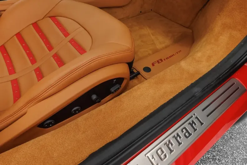 Ferrari F8 din 2020 cu 3.900 km - oferta FER118372 - foto 23