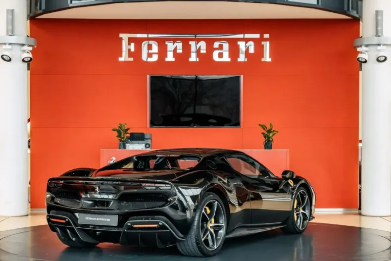 Ferrari 296 GTB din 2022 cu 9.800 km - oferta FER118374 - foto 7