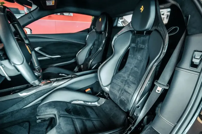 Ferrari 296 GTB din 2022 cu 9.800 km - oferta FER118374 - foto 20