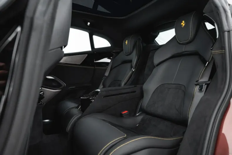 Ferrari Purosangue din 2024 cu 1.810 km - oferta FER118378 - foto 15