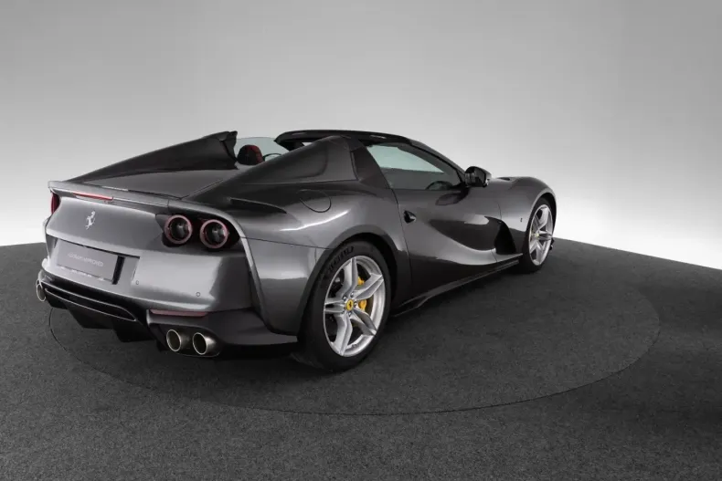 Ferrari 812 din 2023 cu 5.690 km - oferta FER118382 - foto 6
