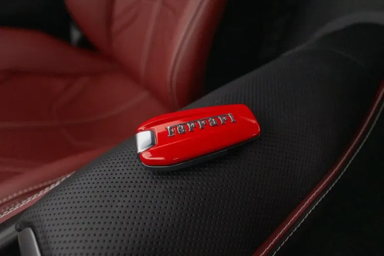 Ferrari 812 din 2023 cu 5.690 km - oferta FER118382 - foto 27
