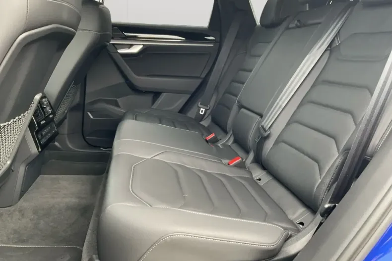 Volkswagen Touareg din 2024 cu 21.447 km - oferta VOL118394 - foto 11