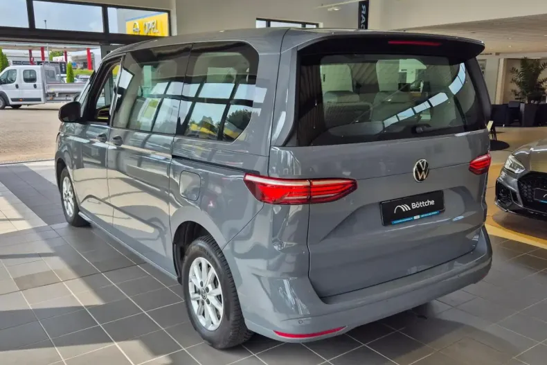 Volkswagen T7 Multivan din 2023 cu 30.983 km - oferta VOL118395 - foto 13
