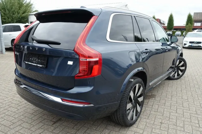 Volvo XC90 din 2024 cu 23.600 km - oferta VOL118399 - foto 2