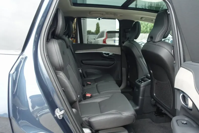 Volvo XC90 din 2024 cu 23.600 km - oferta VOL118399 - foto 11