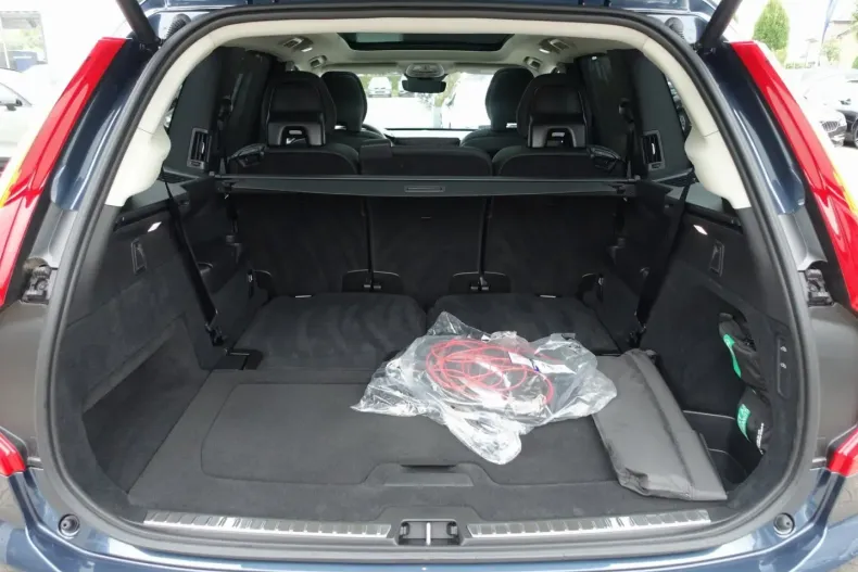 Volvo XC90 din 2024 cu 23.600 km - oferta VOL118399 - foto 25