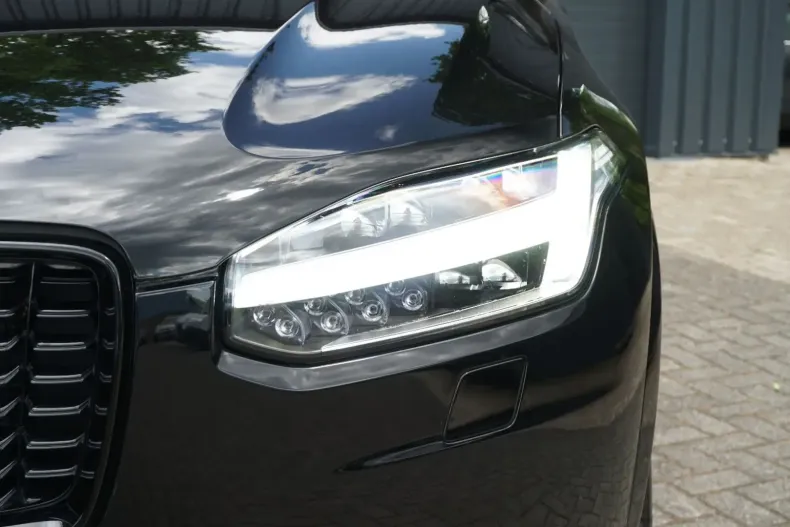 Volvo XC90 din 2023 cu 36.097 km - oferta VOL118400 - foto 10