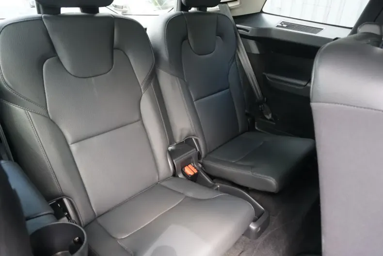 Volvo XC90 din 2023 cu 36.097 km - oferta VOL118400 - foto 17