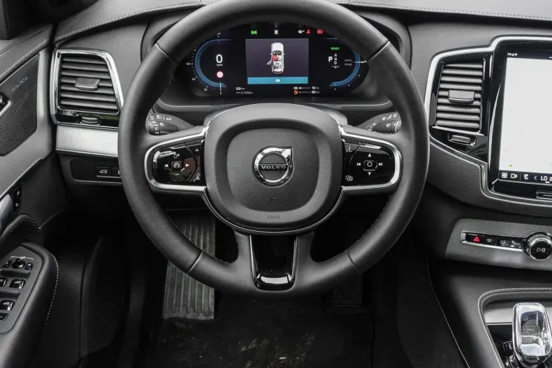 Volvo XC90 din 2024 cu 13.551 km - oferta VOL118401 - foto 8