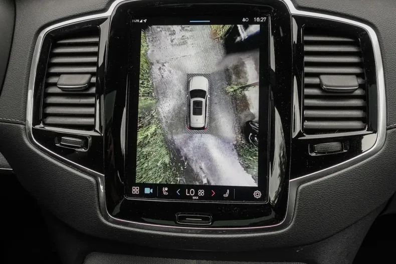 Volvo XC90 din 2024 cu 13.551 km - oferta VOL118401 - foto 10