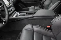 Volvo XC90 din 2024 cu 13.551 km - oferta VOL118401 - foto 12