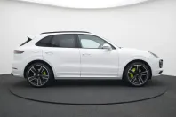 Porsche Cayenne din 2023 cu 32.905 km - oferta POR118402 - foto 3
