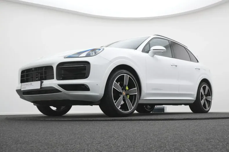 Porsche Cayenne din 2023 cu 32.905 km - oferta POR118402 - foto 19
