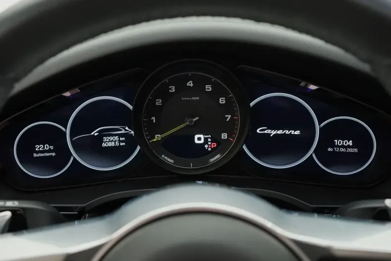 Porsche Cayenne din 2023 cu 32.905 km - oferta POR118402 - foto 30