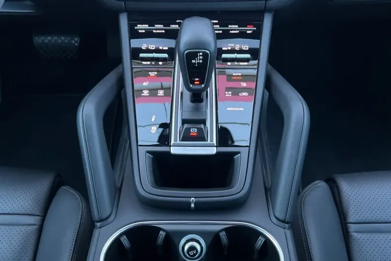 Porsche Cayenne din 2021 cu 29.100 km - oferta POR118404 - foto 14