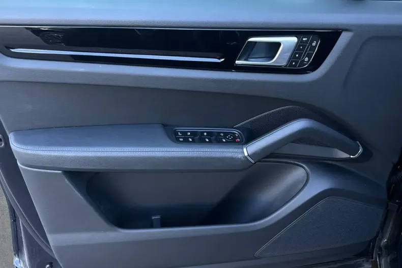 Porsche Cayenne din 2021 cu 29.100 km - oferta POR118404 - foto 15