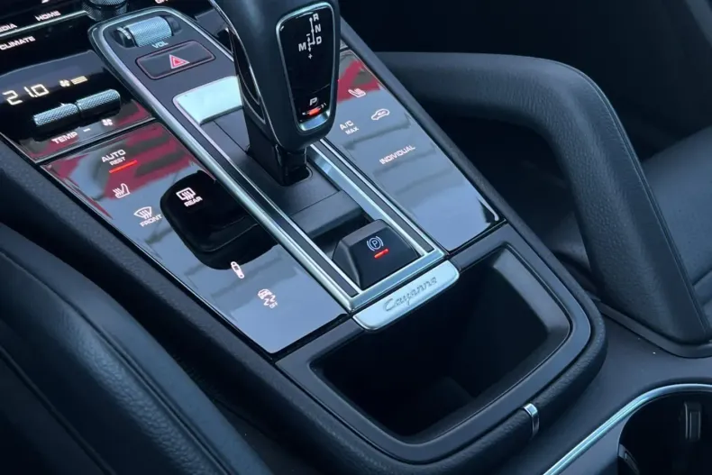 Porsche Cayenne din 2021 cu 29.100 km - oferta POR118404 - foto 24