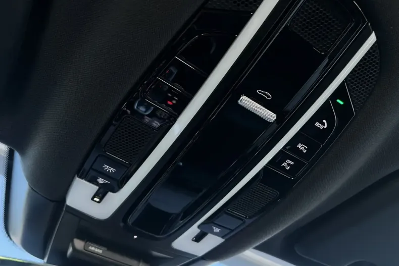 Porsche Cayenne din 2021 cu 29.100 km - oferta POR118404 - foto 25