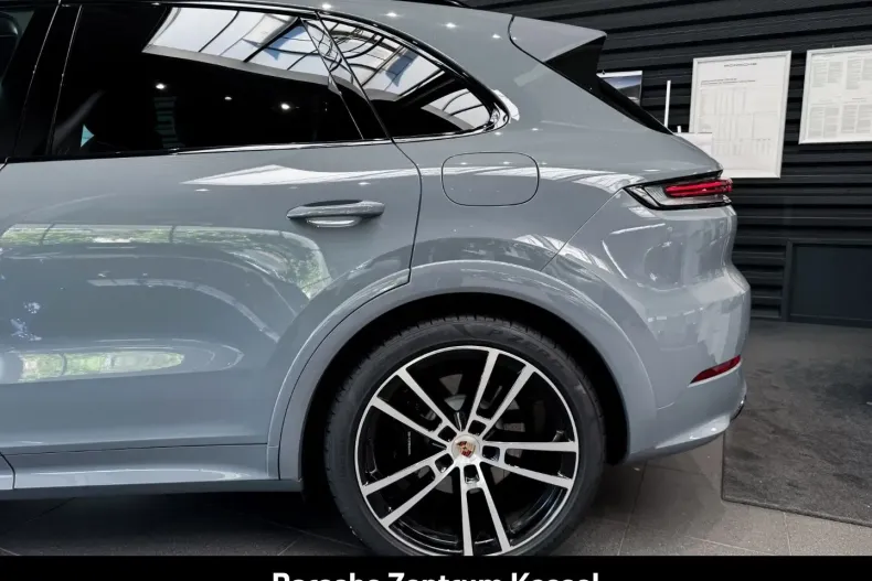 Porsche Cayenne din 2024 cu 41.990 km - oferta POR118408 - foto 8