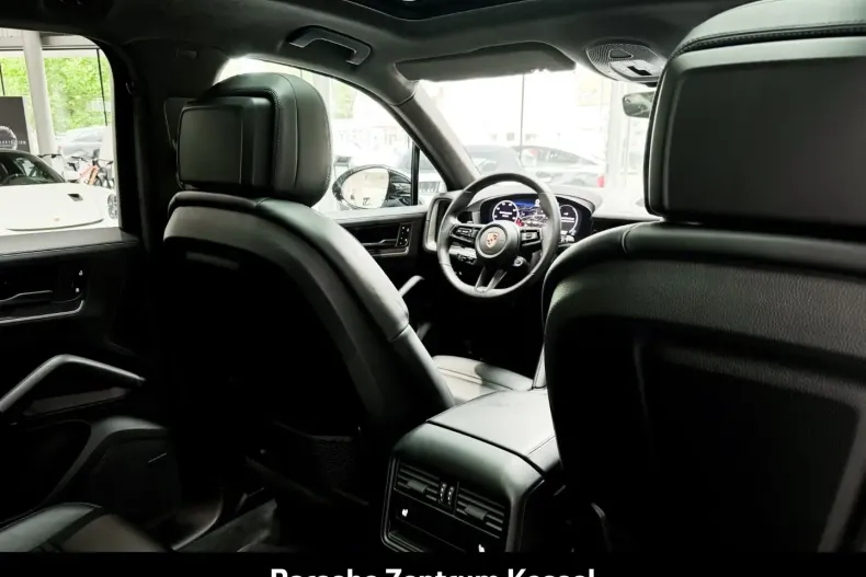 Porsche Cayenne din 2024 cu 41.990 km - oferta POR118408 - foto 13