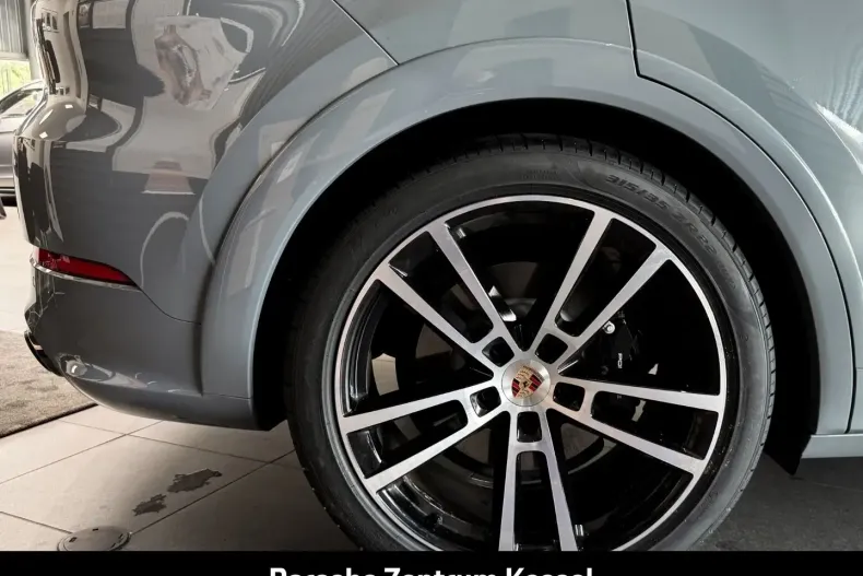 Porsche Cayenne din 2024 cu 41.990 km - oferta POR118408 - foto 18